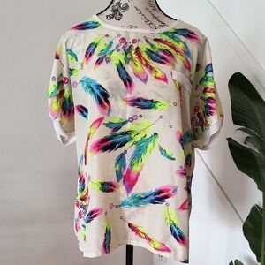 Colorful Feather Print Women's Top. Large, Good Condition